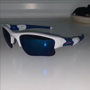 Oakley glasses! Barely worn